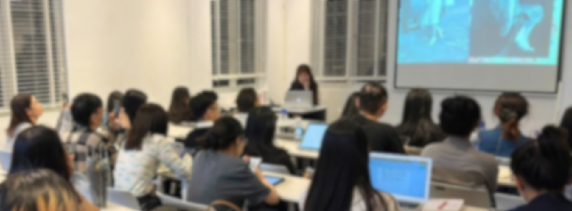 SR Fashion Business School